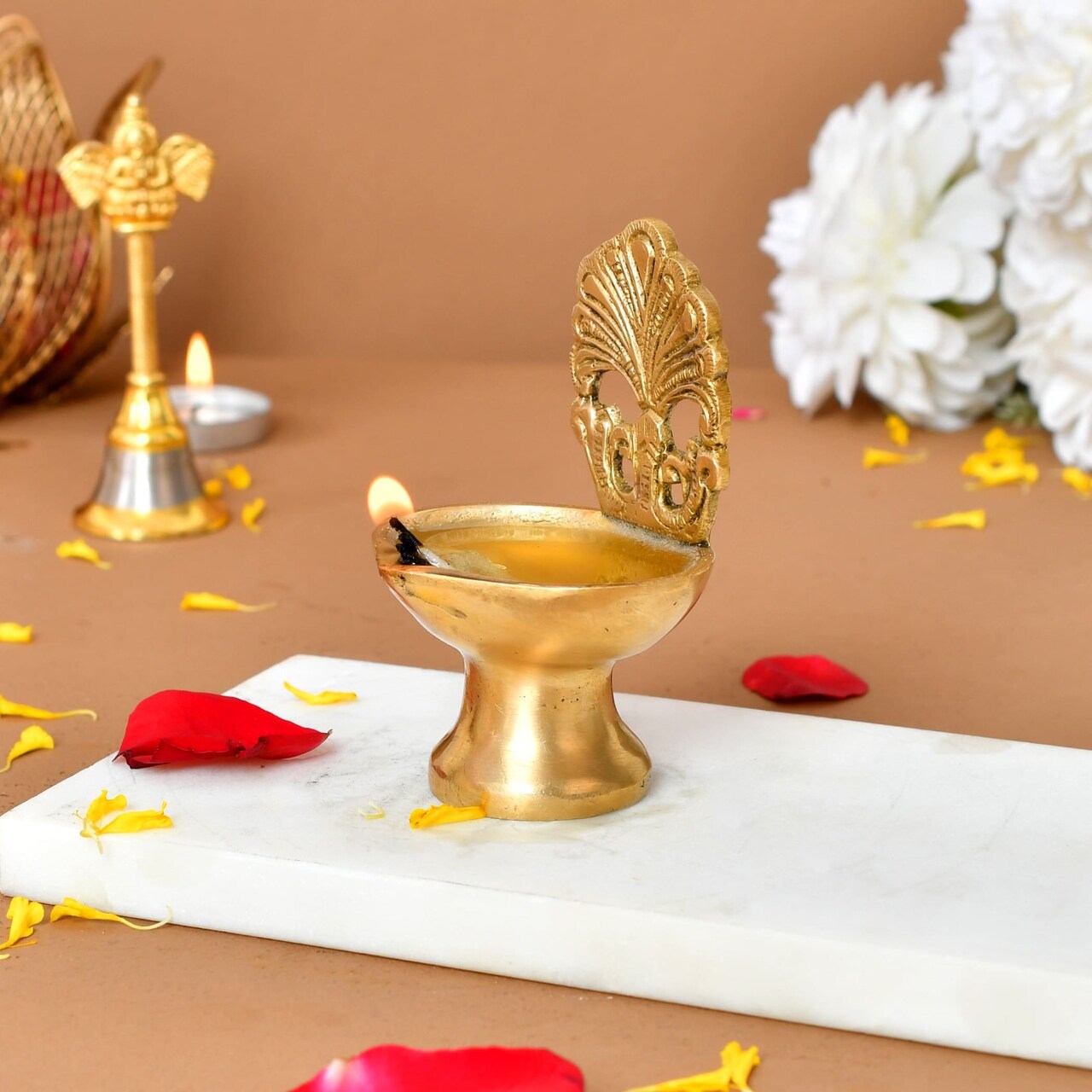 Kuber Brass Diya Oil Lamp - Traditional Deepam Style Metal Lamp for Home & Office Decor, Festivals, Ceremonies, Housewarming, Wedding Return Gifts & Decorative Lighting, Kamatchi Vilakku